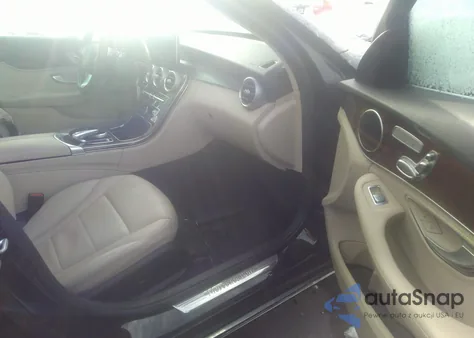 2016 Mercedes-Benz C 300 Sport 4Matic/Luxury 4Matic/4Matic from USA, damaged, VIN 55SWF4KB9GU136975